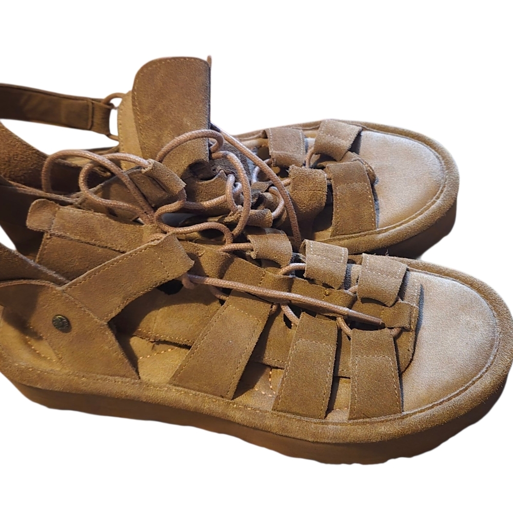 BareTraps Women's Brown Strappy Sandals